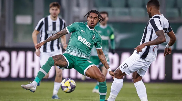 
                            <span class='comments'>0</span>
                            <span class='article-date'>02.03.2026</span>
                            <a href='https://winner.bg/articles/view/174005-ludogorets-syakash-sdade-titlata-sled-proval-u-doma-sreshtu-loko-plovdiv'>Лудогорец сякаш сдаде титлата след провал у дома срещу Локо Пловдив</a>
                    