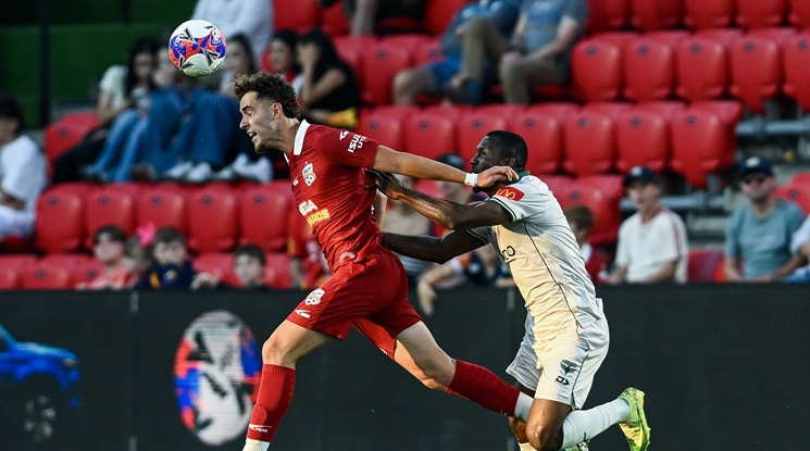 Аделаида Юнайтед - Уелингтън Финикс (репортаж)