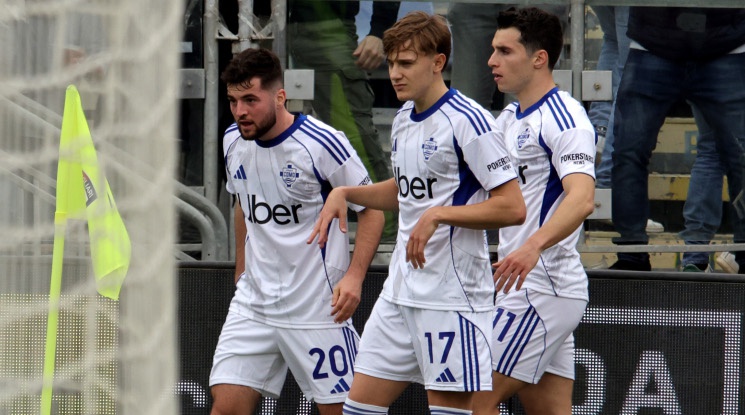 Кома надви Каляри като гост и продължава да преследва мечтата си да играе в ШЛ