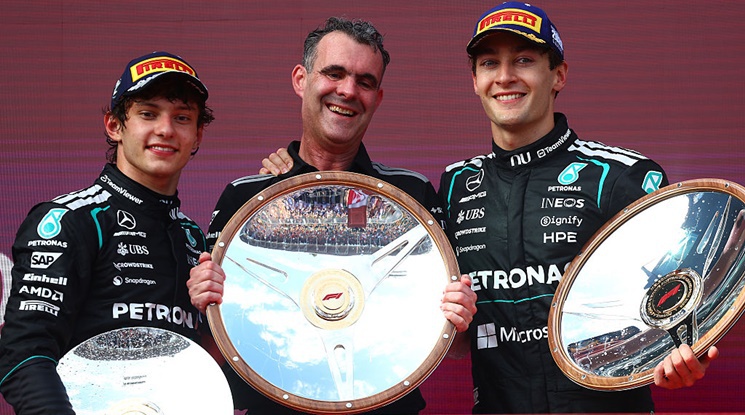 Двойна победа за Мерцедес на старта на сезона във Формула 1