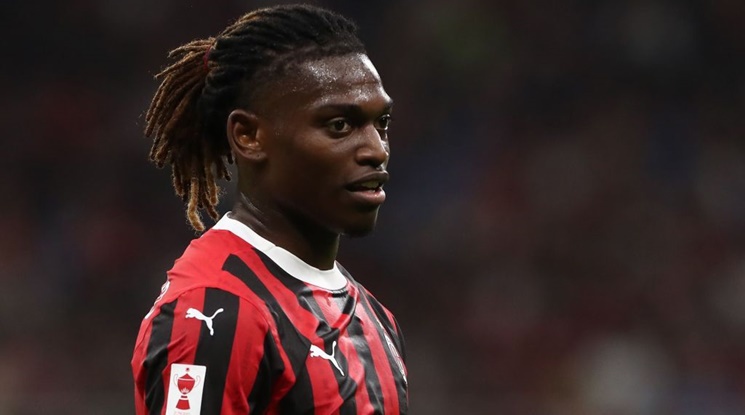 Милан е готов да се раздели с Рафаел Леао