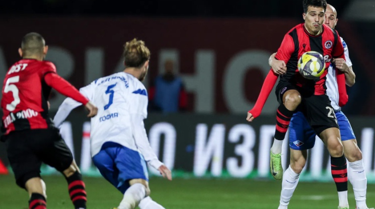 Локомотив София с класика срещу Септември София (видео)