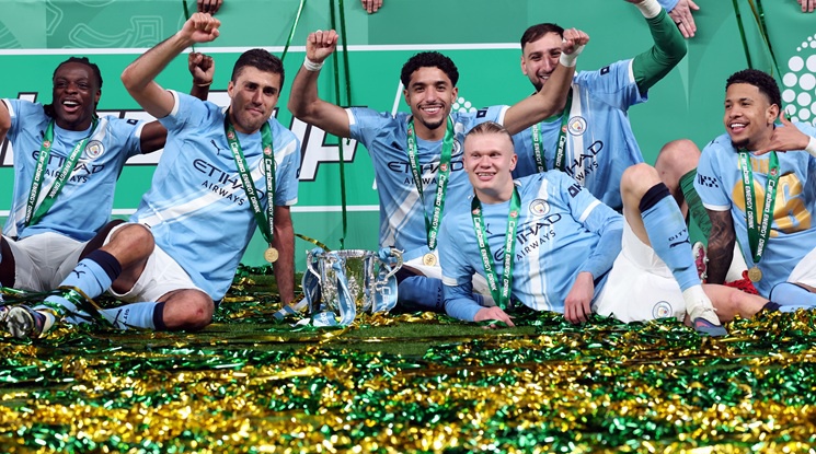 Манчестър Сити триумфира над Арсенал в турнира за Купата на лигата