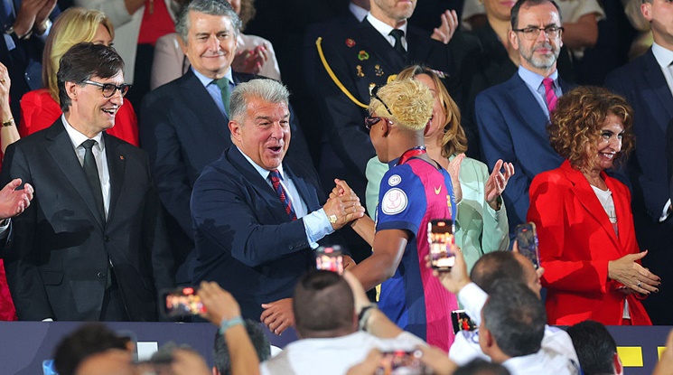 Лапорта: Беше правилно решение да се разделим с Меси