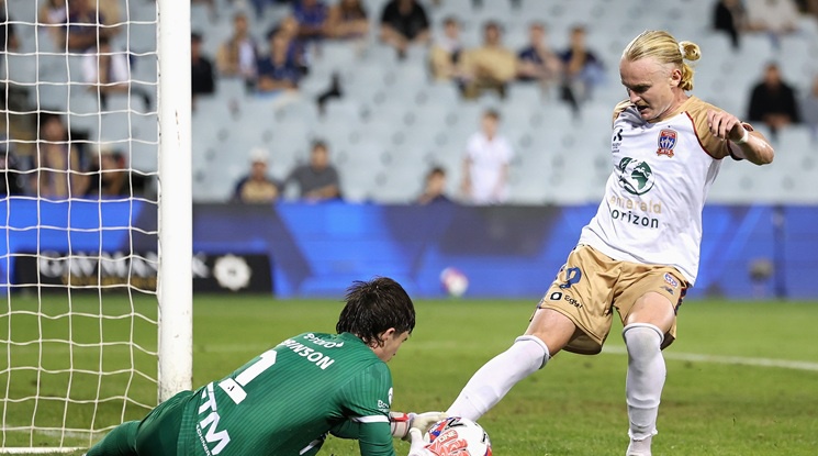 Макартър - Нюкасъл Джетс (репортаж)