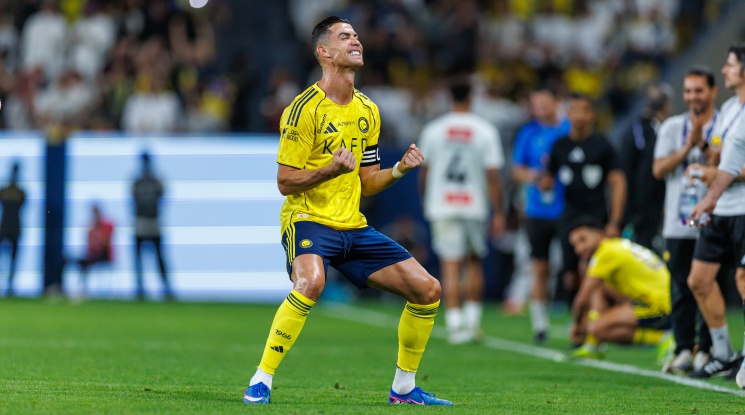 Роналдо вкара два гола при изразителен успех на Ал-Насър (видео)