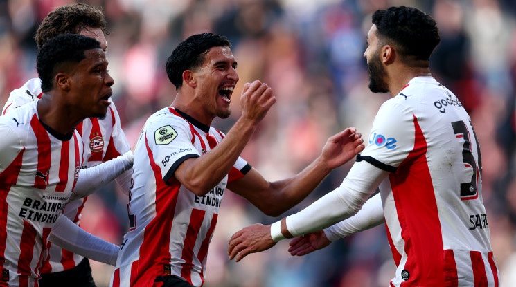 ПСВ защити титлата си в Нидерландия (видео)