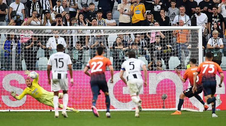 Юве се доближи на точка от зона Шампионска лига