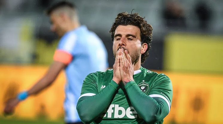 Лудогорец се удави в Черно море! Титлата посинява все повече и повече