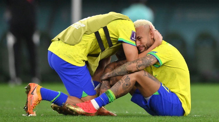 Неймар с поглед към миналото: Чувствах се сякаш съм умрял