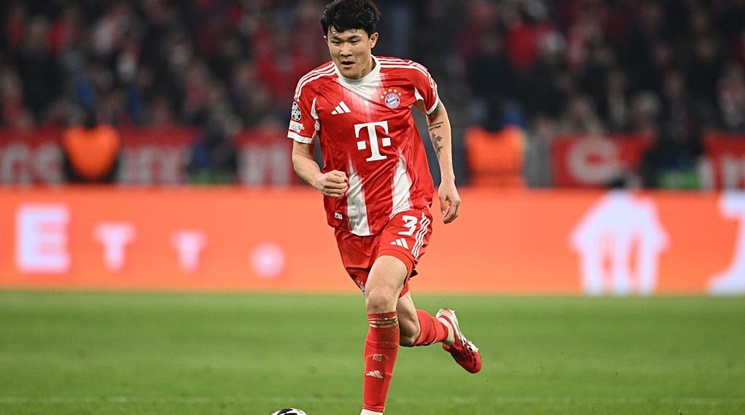 Юве готви оферта за защитник на Байерн