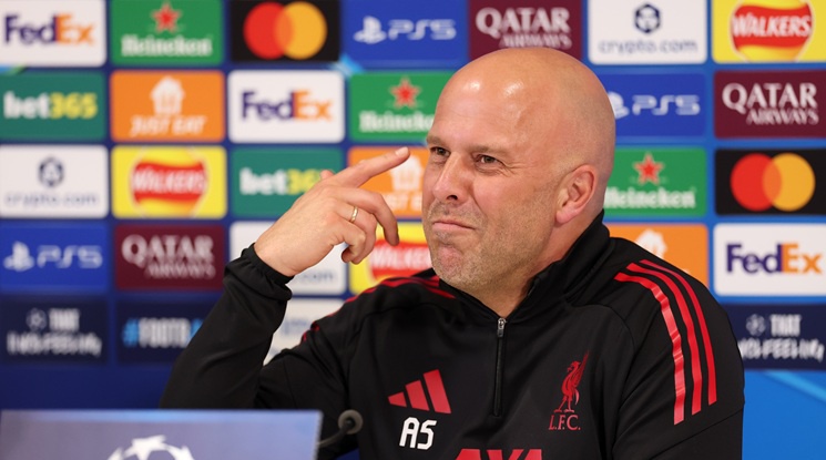 
                            <span class='comments'>0</span>
                            <span class='article-date'>21.04.2026</span>
                            <a href='https://winner.bg/articles/view/174588-arne-slot-shte-vodi-livurpul-i-prez-sledvashtiya-sezon'>Арне Слот ще води Ливърпул и през следващия сезон</a>
                    