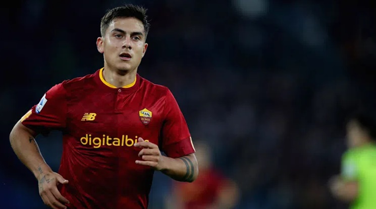 Дибала иска да остане в Рома