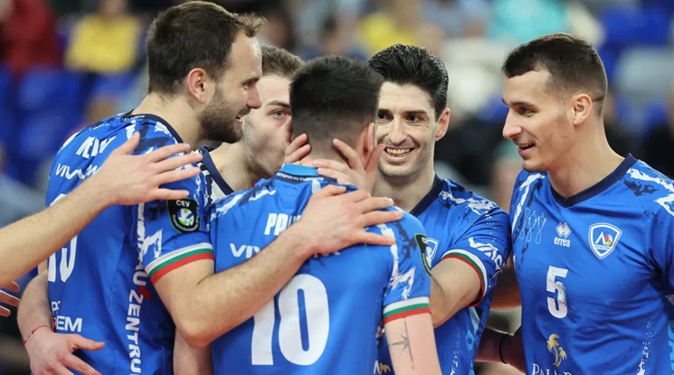 Левски поведе с една победа във финалната серия срещу Нефтохимик