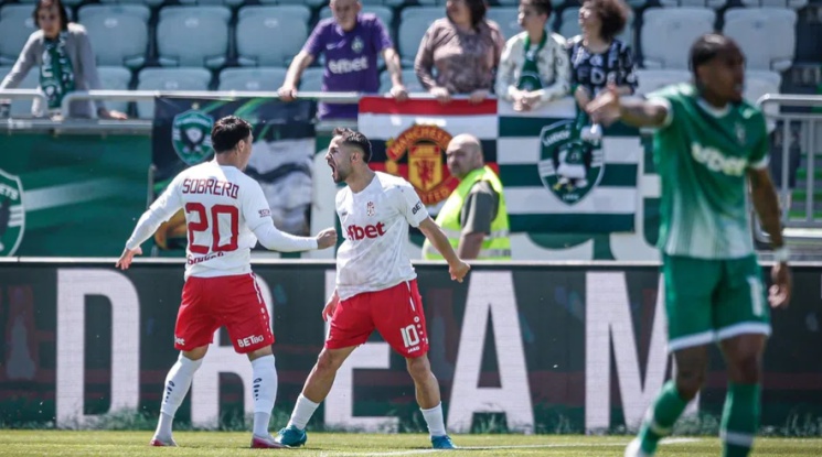 Лудогорец почти сдаде титлата след загуба у дома от ЦСКА 1948 (видео)