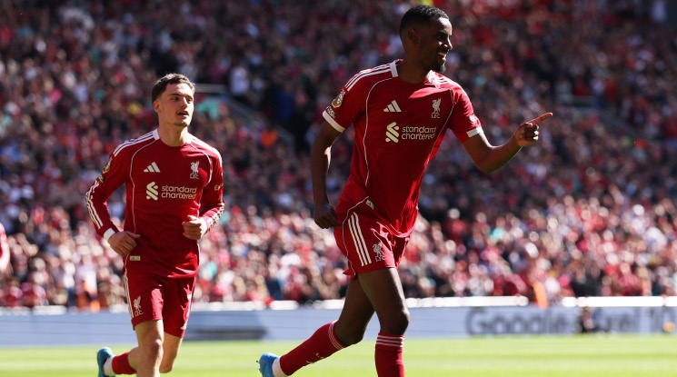 Ливърпул се справи с Кристъл Палас (видео)