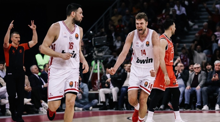 Христо Стоичков съобщи на Везенков, че е МВП на Евролигата