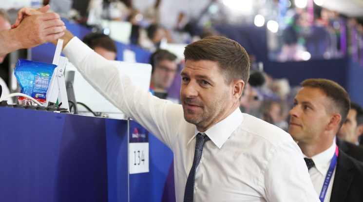 Джерард може да води английски клуб от следващия сезон